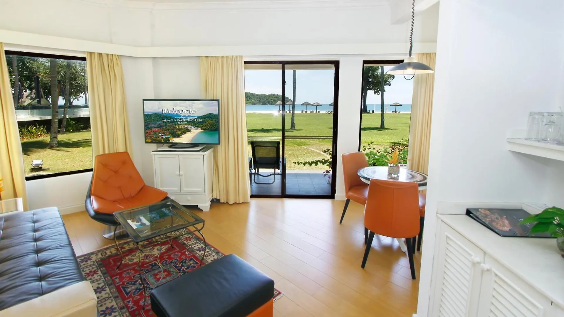 Holiday Villa Resort & Beachclub Langkawi Pantai Cenang  4*, Pantai Cenang (Langkawi)