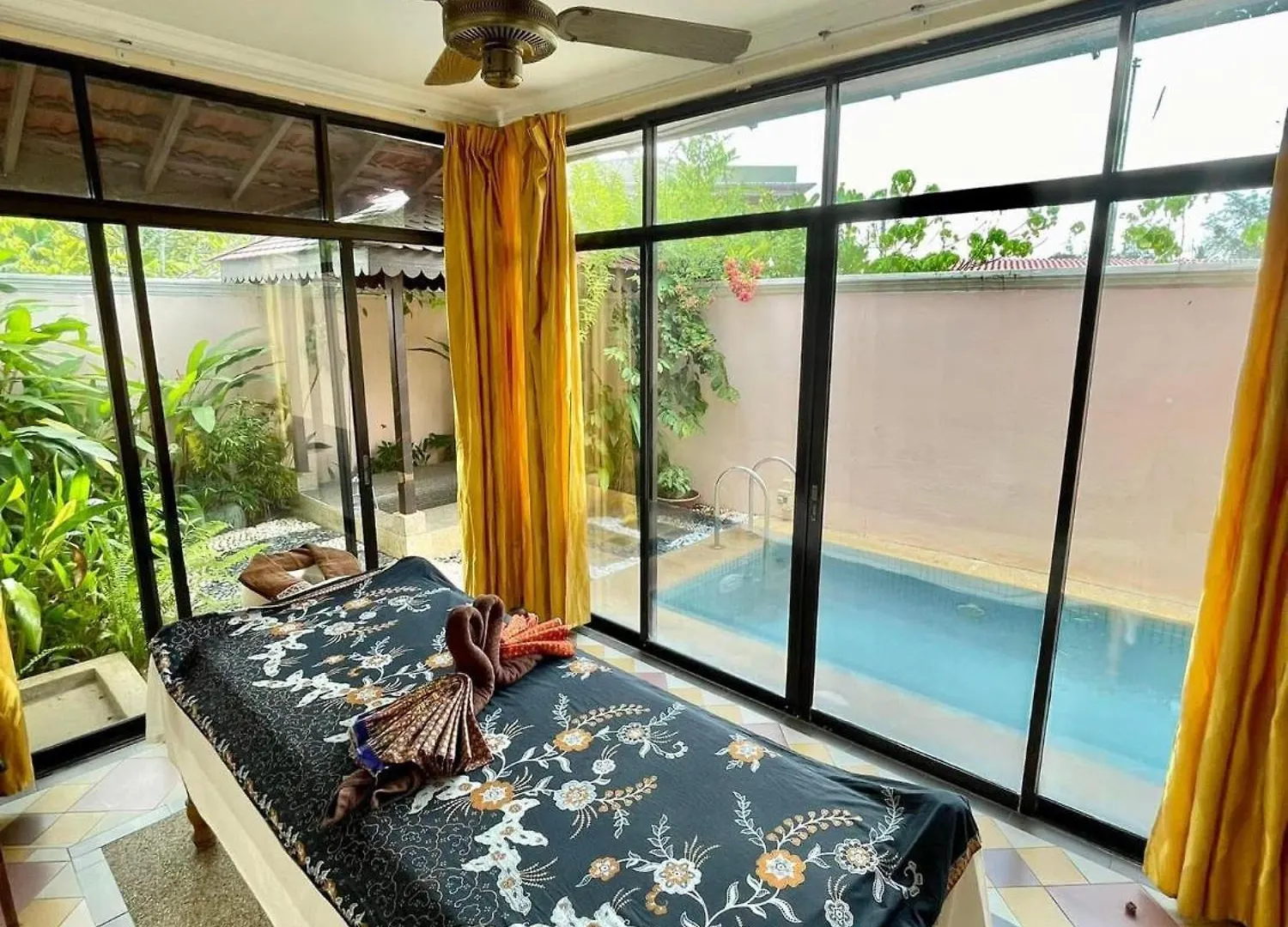 ****  Holiday Villa Resort & Beachclub Langkawi Pantai Cenang  Malaysia
